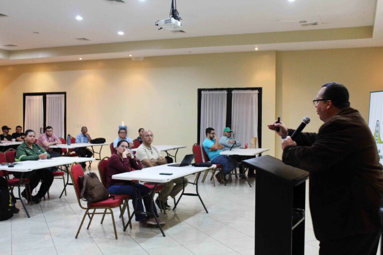 Charla Elaboración adecuada de cláusulas y contratos para proyectos de construcción